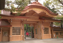 大國魂神社 随神門